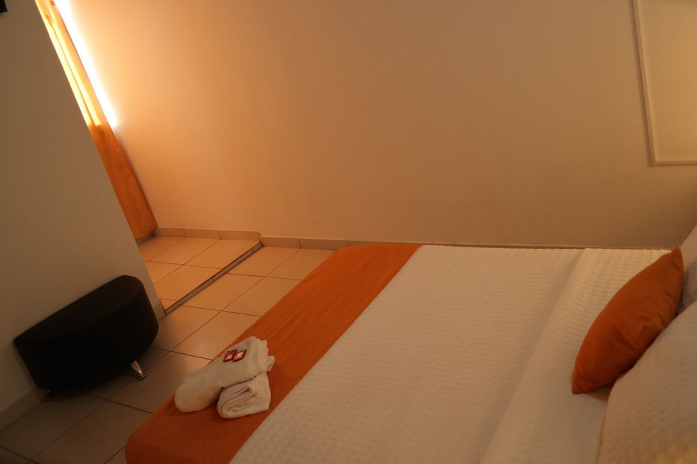 Otono Hostel San Gil Exteriör bild