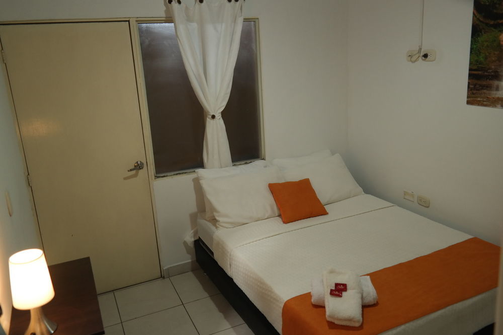 Otono Hostel San Gil Exteriör bild